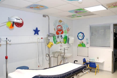 Un box pédiatrique pour mieux accueillir les enfants au service des urgences adultes