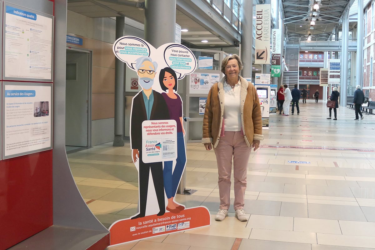 Relations avec les usagers : des silhouettes sur tous les sites du Centre Hospitalier de la Côte Basque pour rappeler les droits des usagers et fournir les contacts de leurs représentants